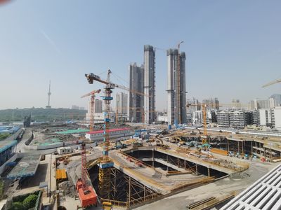 復星外灘中心長江之眼藝術(shù)中心晝夜施工，近千名建設(shè)者奮戰(zhàn)推進土方開挖