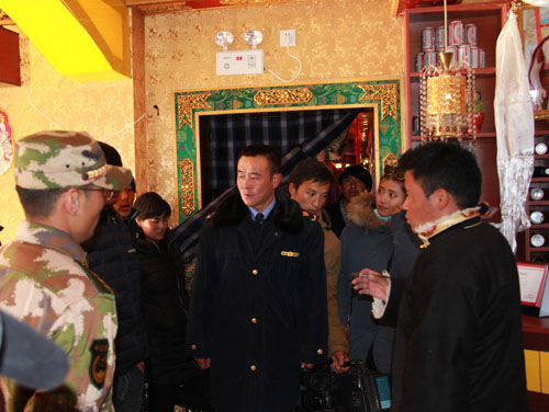 白朗縣聯合專項檢查筑牢“三類場所”施工安全防線